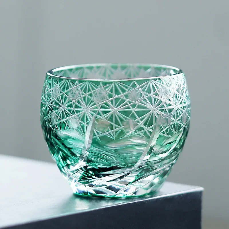 Hand-carved crystal glass, sake , small wine, foreign wine glass, green.