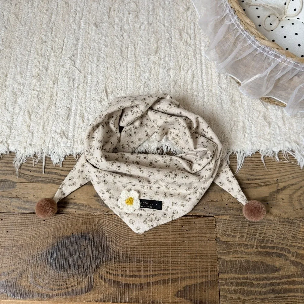 Cute 3D Floral Kid Triangle Scarf Soft Skin-Friendly Windproof Neck Warmer Lightweight Cozy Neckscarf Winter