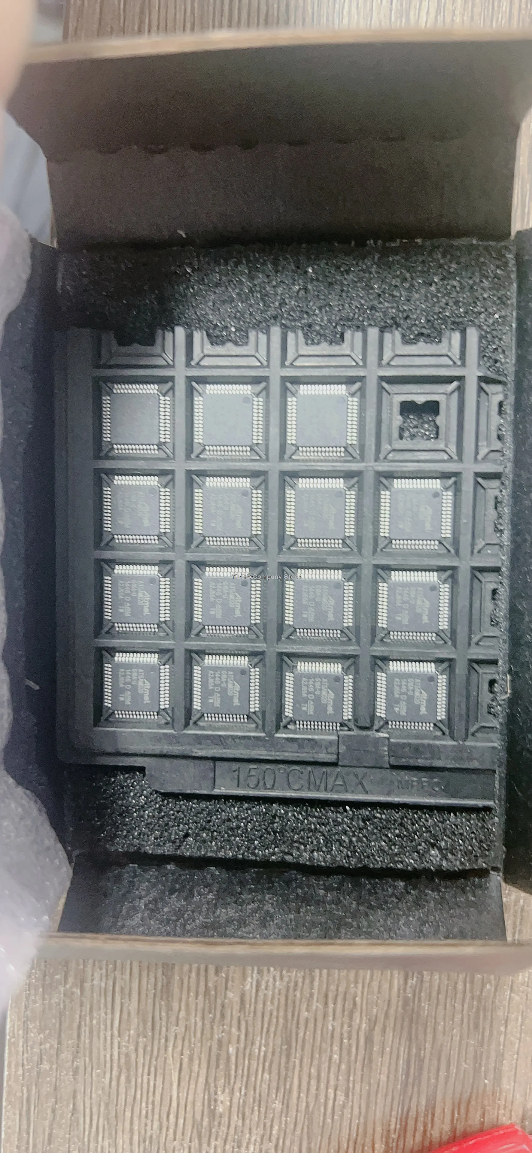 ATSAMD20G16A-AU QFP…