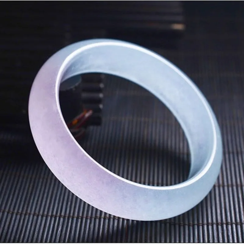 Ice-permeable Quartz Rock Jade Bracelet, Elegant Temperament and Fashionable Style