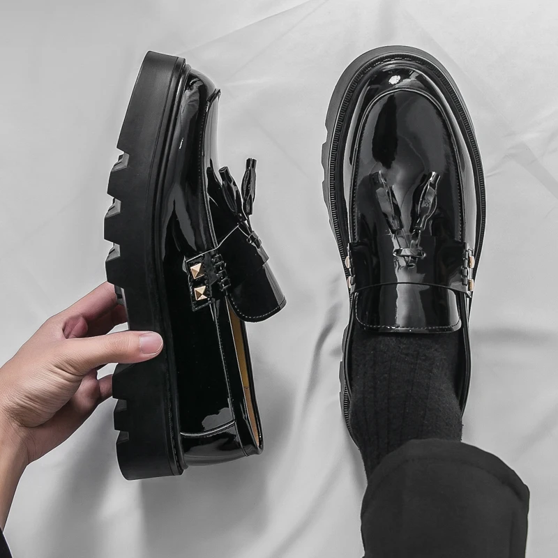 mocassini-con-suola-spessa-da-uomo-designer-stili-alla-moda-38-46-business-fashion-party-suit-scarpe-in-pelle-classico-nero-bianco-nuovo