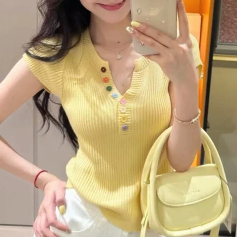 Sommer Y2K Kleidung Koreanischen Stil Tops Frauen Taste Gestrickte T Shirt V-ausschnitt Kurzarm Dünne T-shirts Weibliche Elastizität Schlank Tees