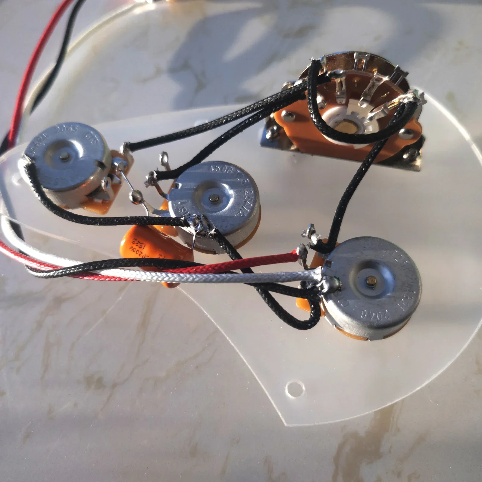 

Комплект жгутов проводов для гитары с предварительной проводкой ST, 3 латунных горшка CTS 250K + 5-позиционный переключатель, аксессуары для гитары, для электрогитары ST