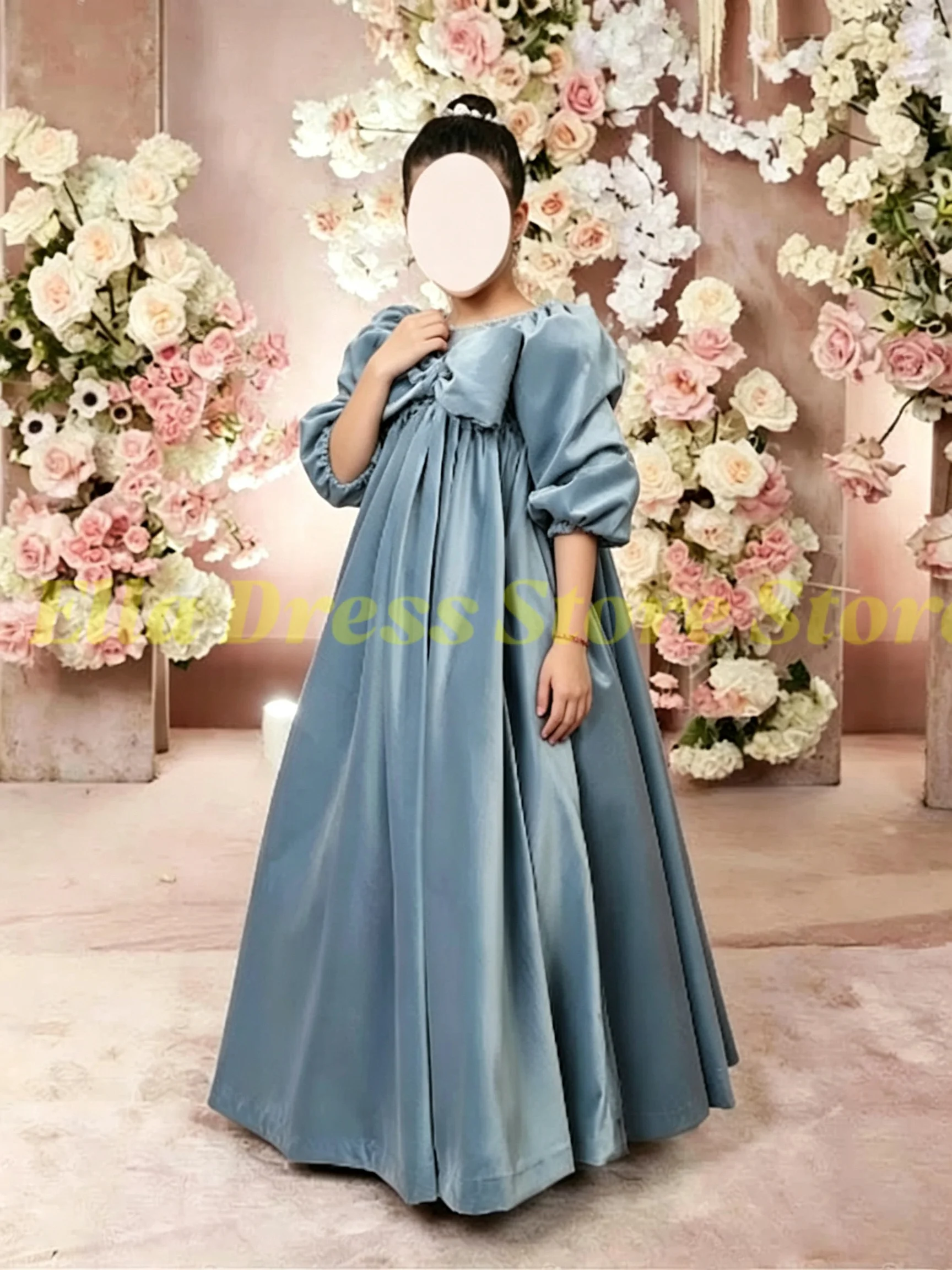 Großhandel Samt-Plissee-Blumenmädchenkleid mit Schleife und Ballonärmeln, Maßgeschneidertes Pompöses Kleid für Kommunion und Geburtstagsfeier – Detail 3