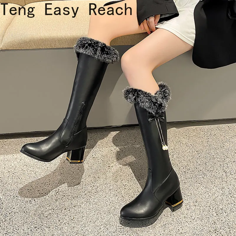 2023 Brand New Female Winter Plush Boots Fashion Faux Fur Winter Snow Boots Women white Warm Woman Boots black Size 34-43