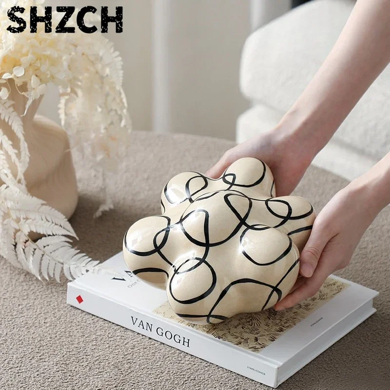 Nordic Ceramic Figurine Crackle Glaze Handcraft Art Home Decorative Ornament for Living Room Bedroom and Office Desktop Display