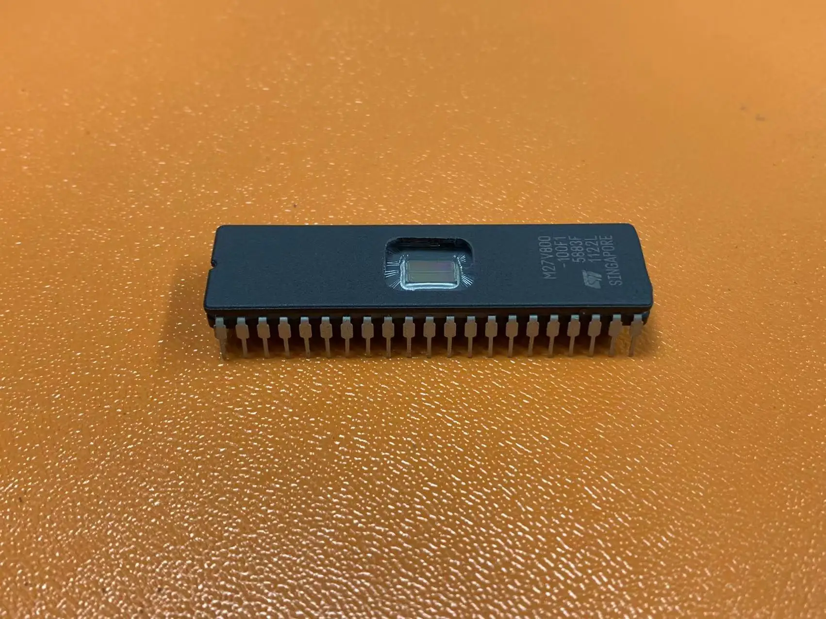 M27C800-100F1 M27C800 DIP, 3pcs