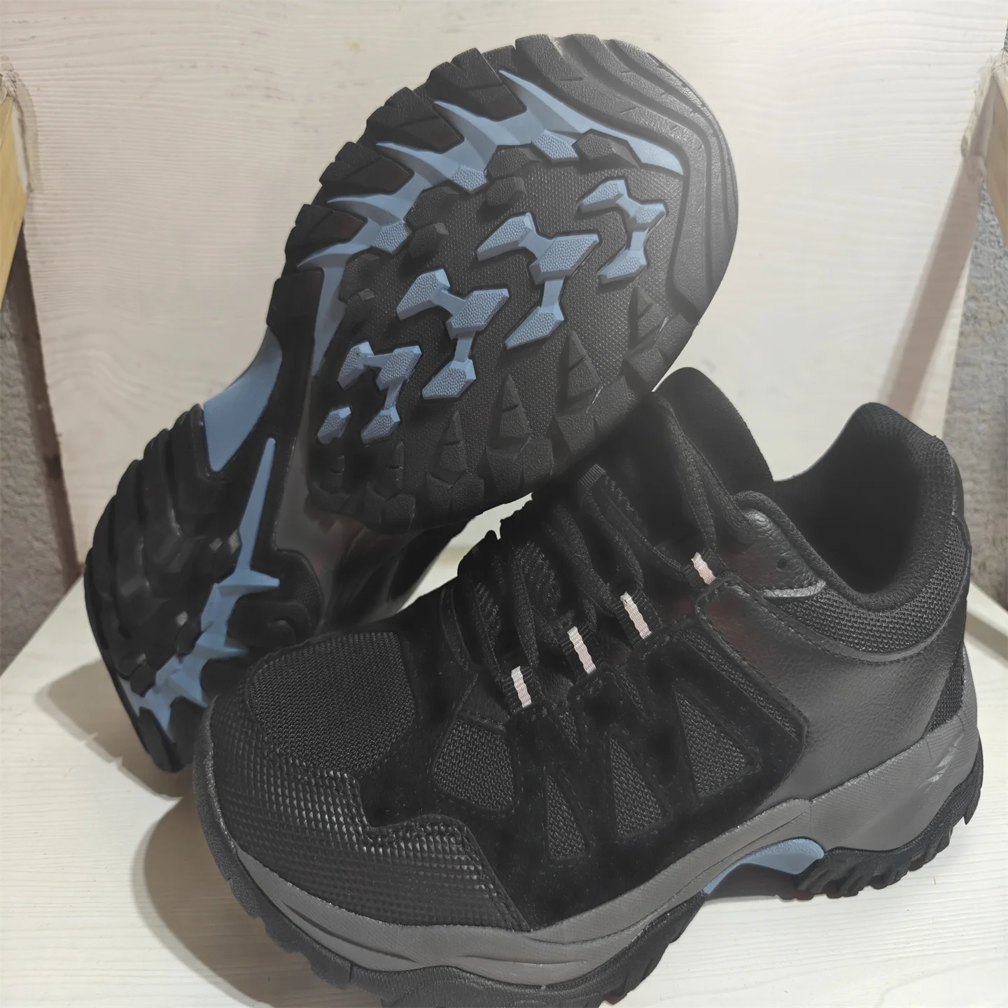 outdoor-climbing-shoes-men's-women's-anti-slip-breathable-all-terrain-hiking-shoes-sports-shoes-mesh-inner-material-ru