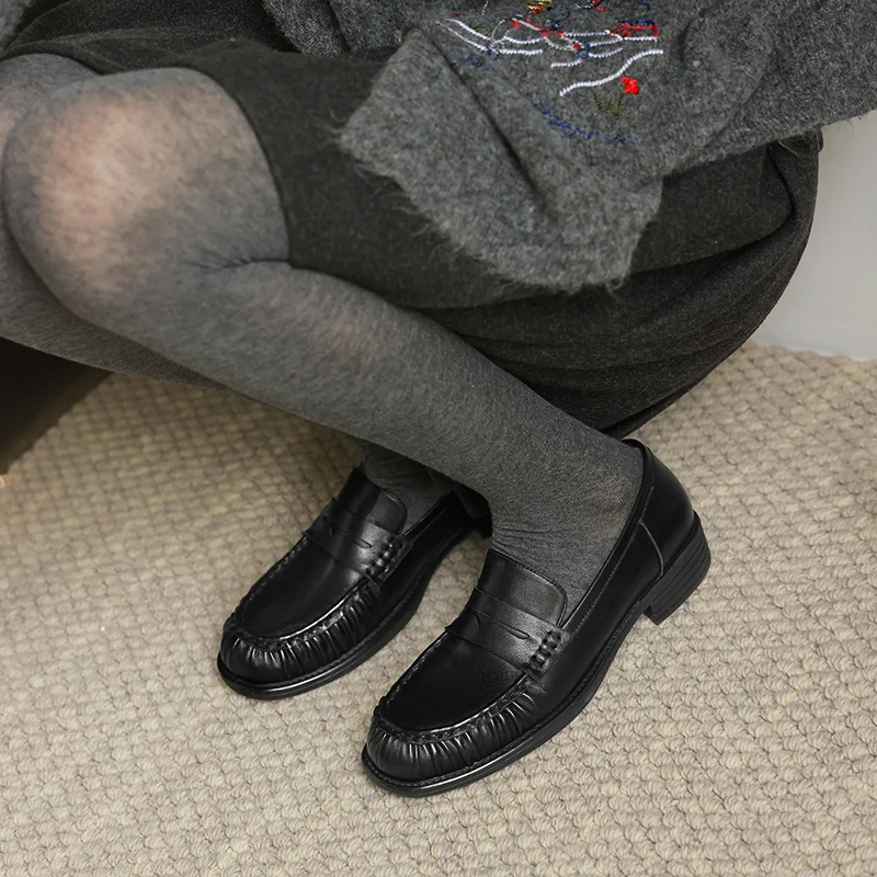 

Новые модные женские туфли-лодочки 2026 года, женские повседневные лоферы из натуральной кожи на низком каблуке, с круглым носком, размеры 34-39