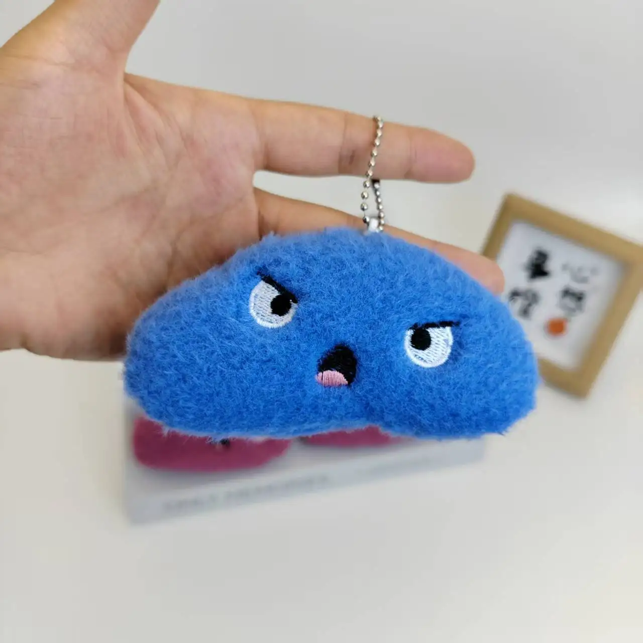 Różowo-Niebieski Kreskówkowy Pluszowy Wisiorek Zabawka Pluszowa Roślina Fasolka Lalka Zawieszka do Plecaka Ozdoby Brelok Prezent Urodzinowy dla Dzieci