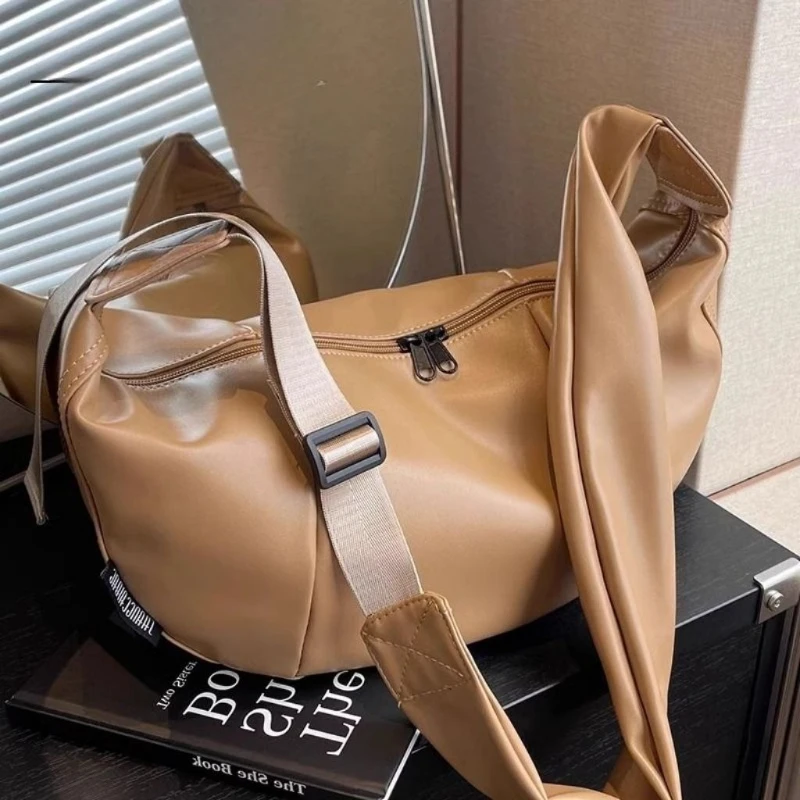 

High-end Women's 2025 New Style Light Luxury Versatile Crossbody Bag, Large Capacity Dumpling Bag Fashion Commuting Package