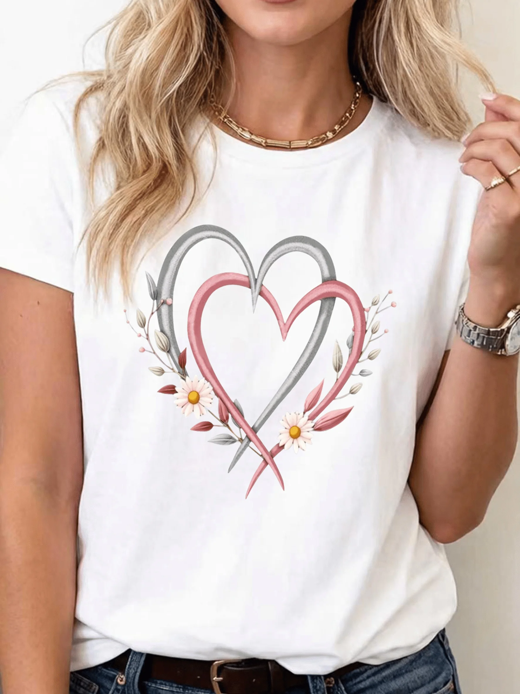 Ladies' T-shirt, With Pink Flower And Heart Pattern, Loose Fit, Round Neck, Slightly Stretchy, Retro Style, Suitable For All Seasons, Casual Top, Ideal For Spring, Summer And Autumn Wear, Essential Wardrobe Item