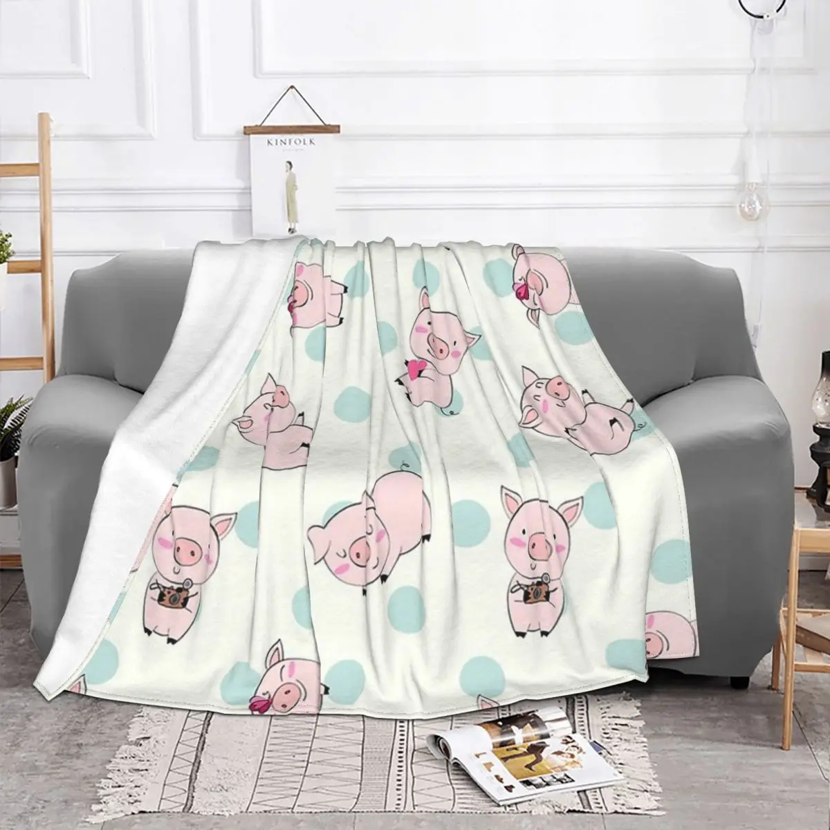 Pig Blanket Fleece Velvet Spring Cute Super Warm Plaid Pigs Holding Camera On Polka Dot Throw Blankets For home Plush Thin Quilt