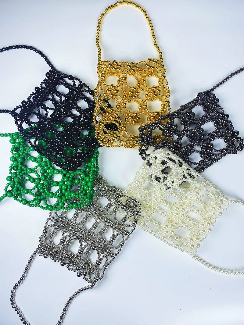 حقائب يد مصنوعة يدويًا من الفضة مطرزة للنساء حقائب يد مجوفة على الموضة لقضاء عطلة الشاطئ مطرز بالخرز حقائب حفلات بمقبض للهاتف