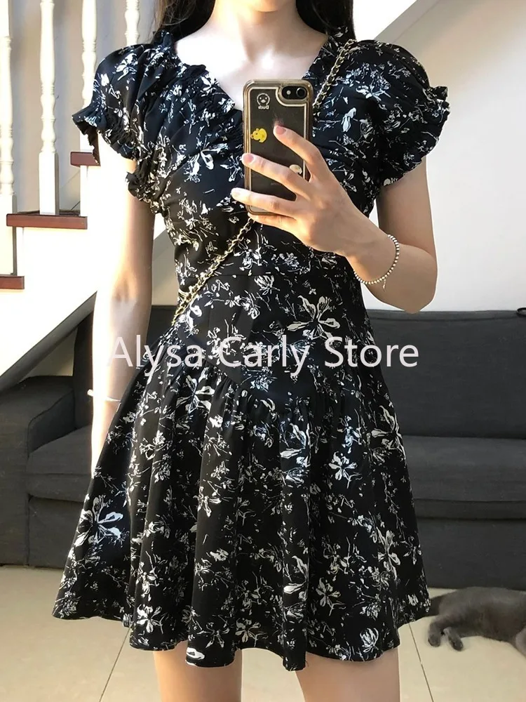 

Французское сексуальное черное мини-платье с v-образным вырезом и цветочным принтом, женское корейское винтажное повседневное вечернее платье 2025 года с принтом, элегантные вечерние тонкие платья
