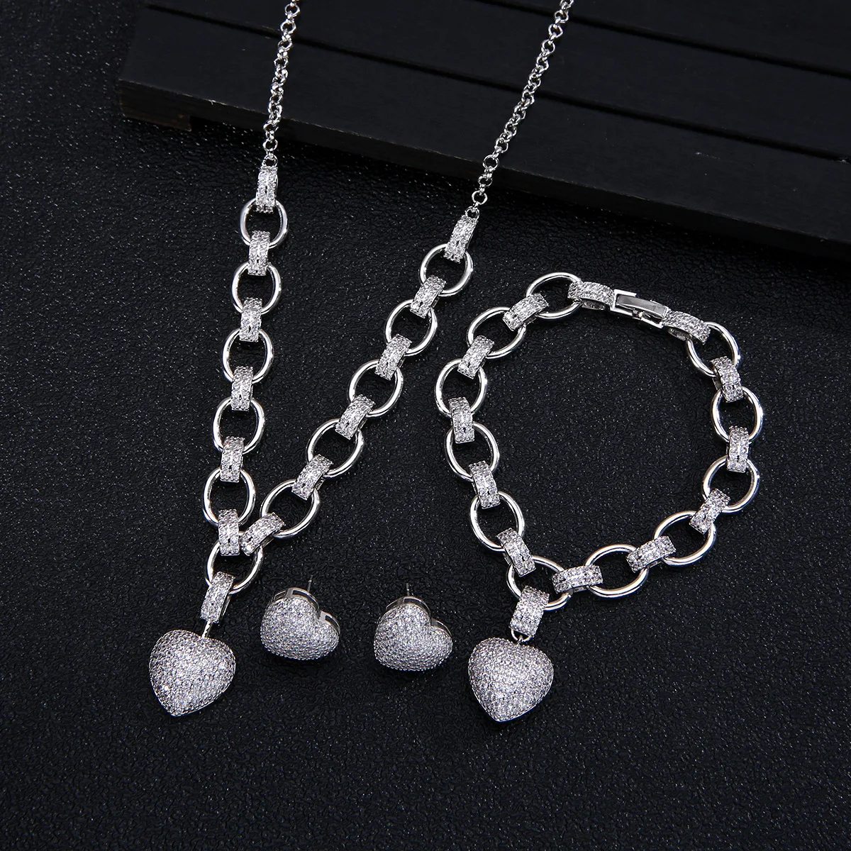 Chaopai European Style Love Hand Jewelry Necklace Adjustable Set Selected AAA Zirconia