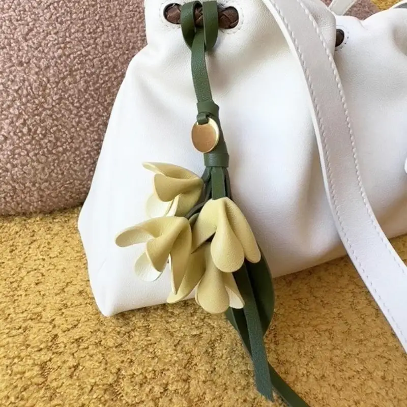 

【P】Fashion PU Leather Simulation Osmanthus Keychain Bag Pendant Decoration Artificial Flower Backpack Hanging Ornaments