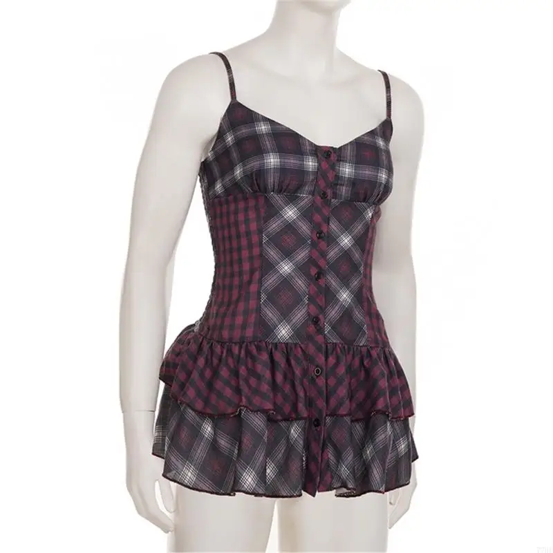 77HE ผู้หญิงสปาเก็ตตี้สายคล้องคอ V คอปุ่ม Checkered รูปแบบมินิชุด Smocked เอวยางยืด Tiered Ruffle ชุดสาย