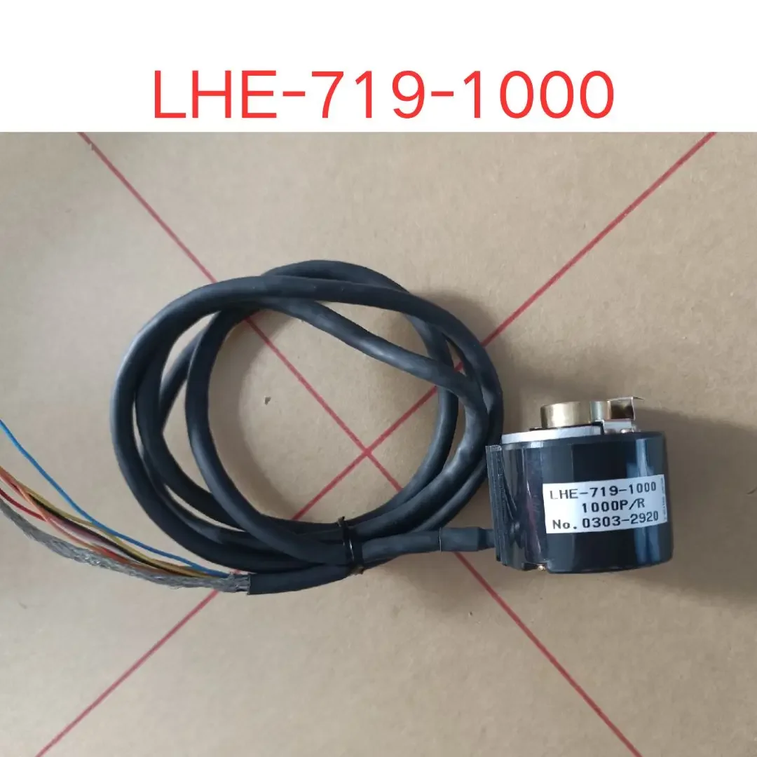 

used LHE-719-1000 encoder test OK Fast shipping