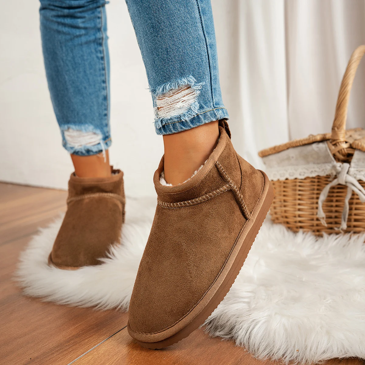 Women Winter Casual Solid Color Slip-On Plush Short Boots Windproof Warm Snow Boots EVA Outsole Comfortable Casual Booties