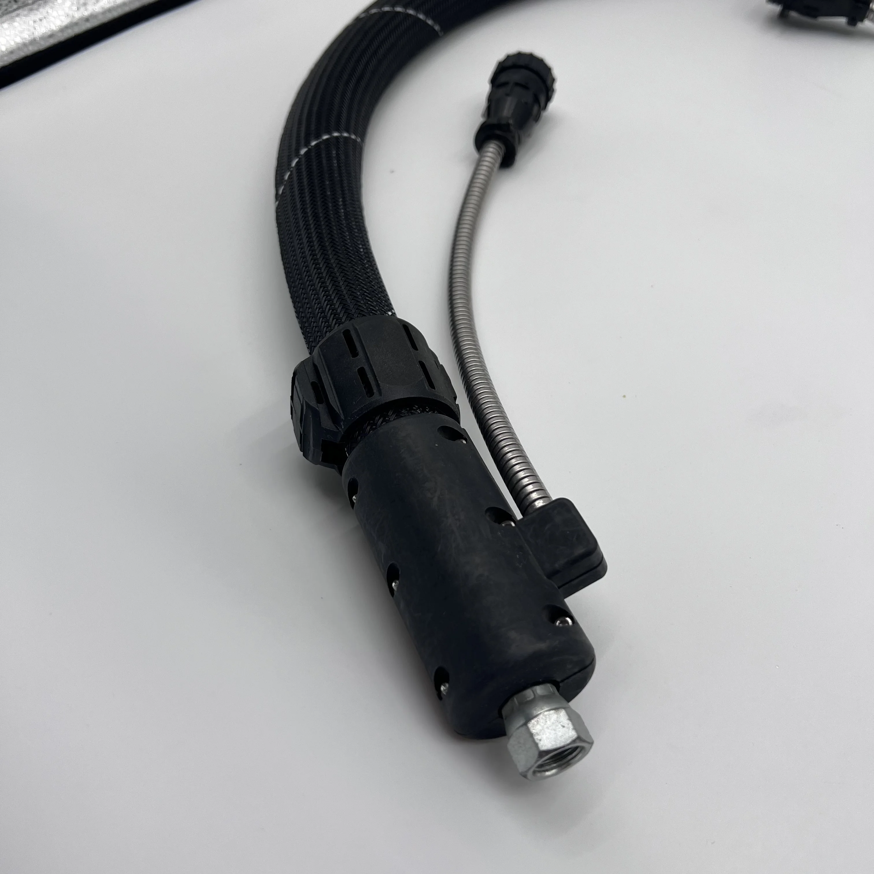 Safe Reliable 6mm Hot Melt Adhesive Supply Hose High Insulation (60~+260) for Building Material Bonding Production Cutting