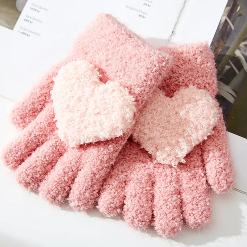 Guantes de invierno para niños, guantes de felpa decorados con amor para niñas, dedos completos, guantes cálidos a prueba de viento para niños pequeños, accesorios para niños de 2 a 6 años ﻿