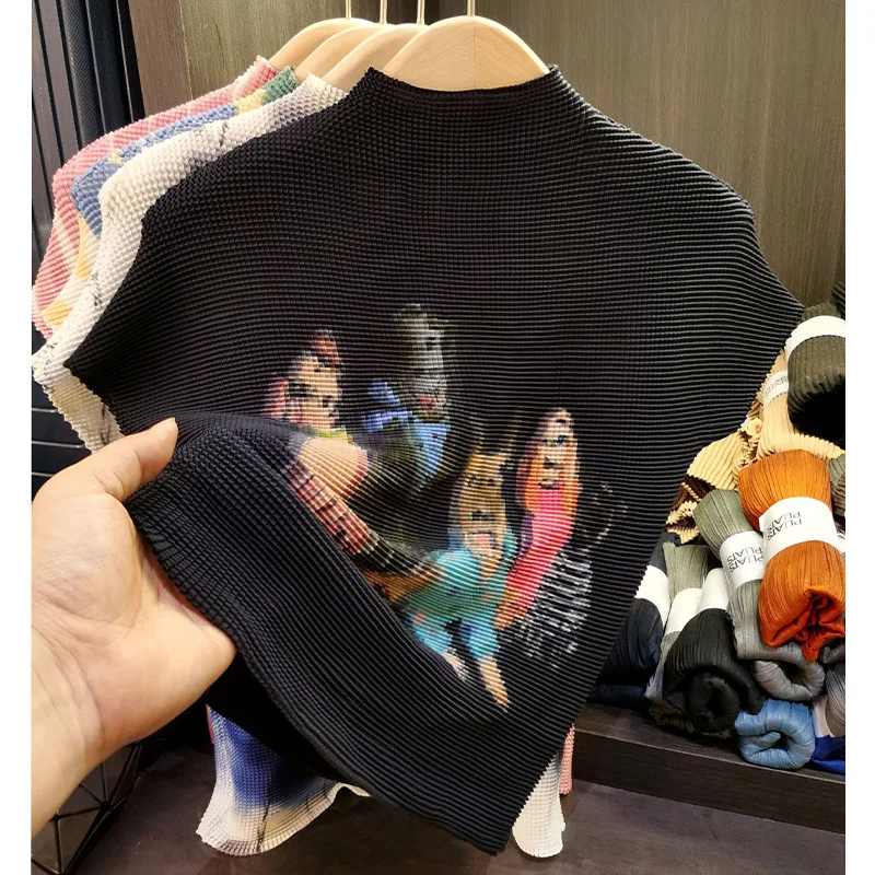 Miyake Sommer Neues T-Shirt Stehkragen Bedrucktes Maiskörner-Plissee-Top Damen Lässige vielseitige und dünne kurze Ärmel