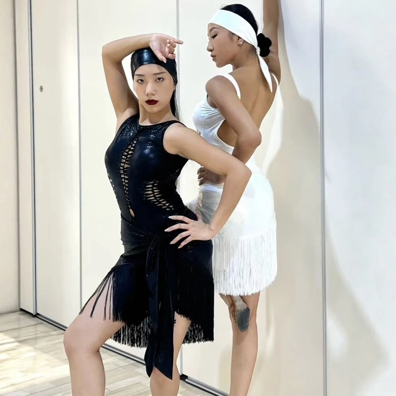 2025 Sexy Uitsparing Lederen Top Kwasten Rokken Dames Samba Latin Danswedstrijd Kostuum Volwassenen Ballroom Dans Slijtage SL13690