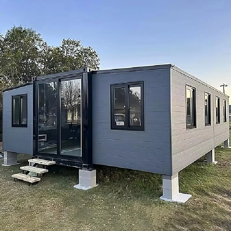 Luxury 20ft /40ft Steel Sandwich Panel Container Houses, 2-bedroom Expandable Prefabricated Houses, Tiny Homemade Houses