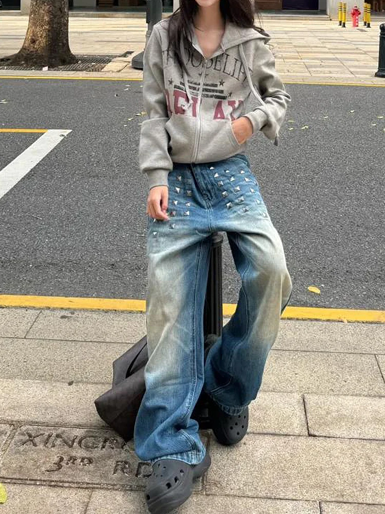 

Мужские джинсы в стиле ретро-американский дизайн, с заклепками, свободные, широкие штанины, повседневные, для пар, в стиле High Street, Cleanfit, молодежные, стильные