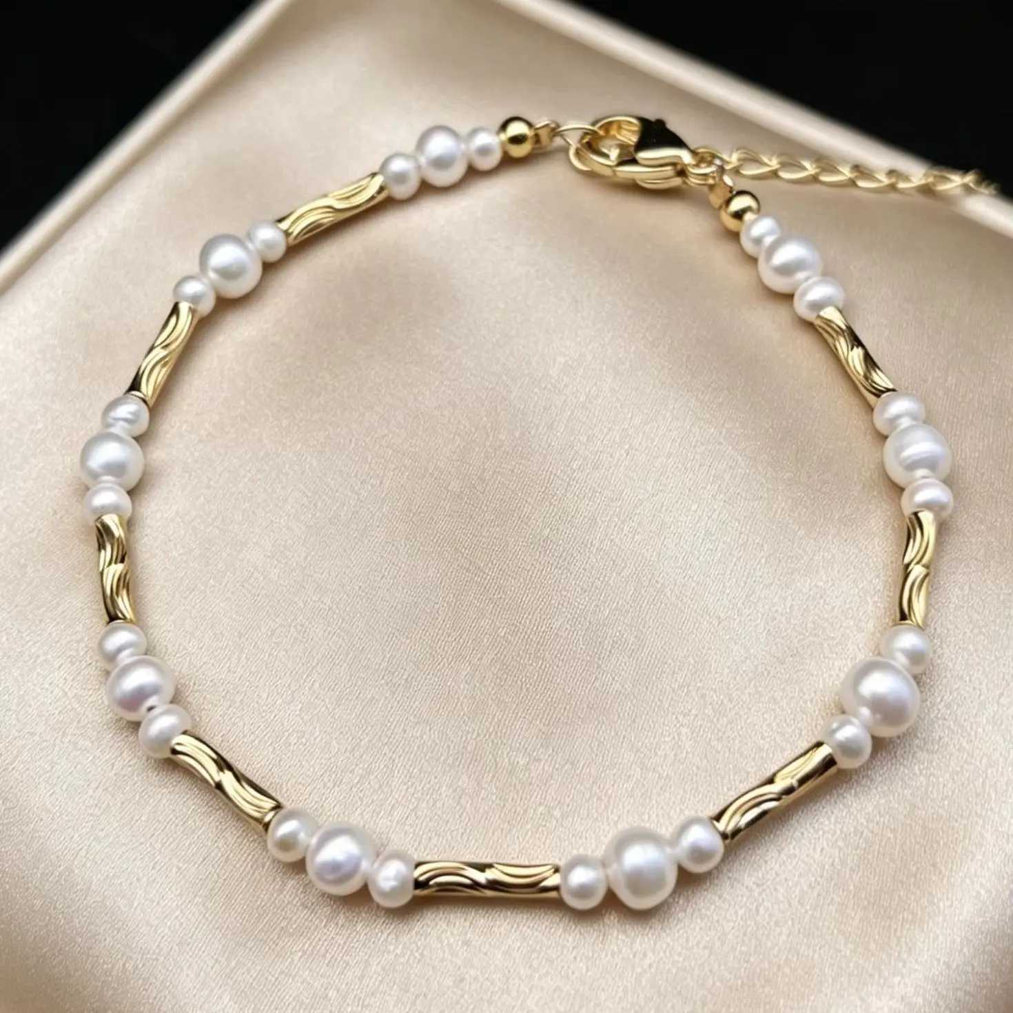 

Natural Freshwater Pearl & Metal Bar Beaded Bracelet Adjustable Chain Copper Alloy Gold Plated Women's Fashion Jewelry