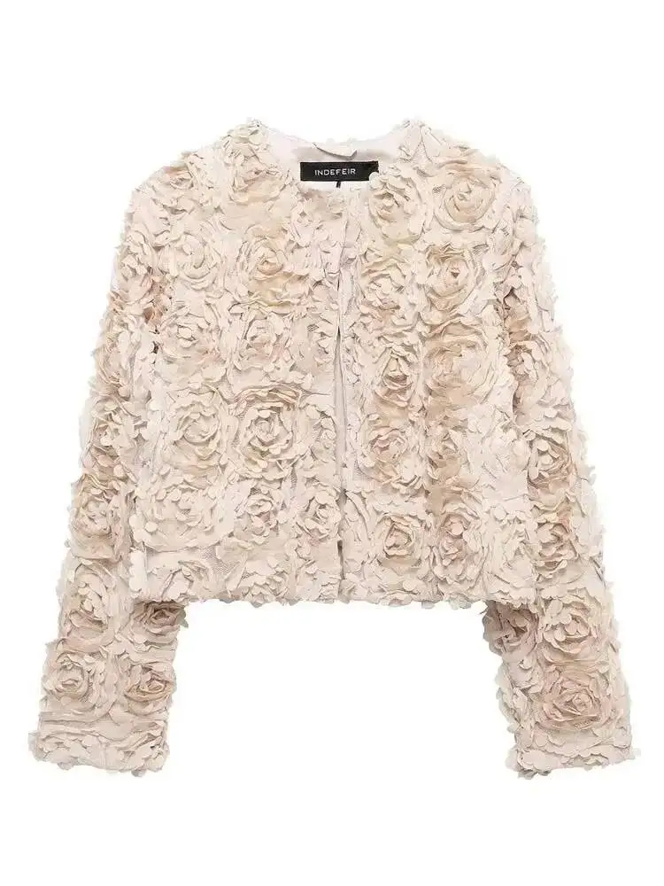 

2025 Autumn Jacket Short Casual Textured Flower Elegant Jackets Women Fashion Long Sleeve Streetwear New Outerwear