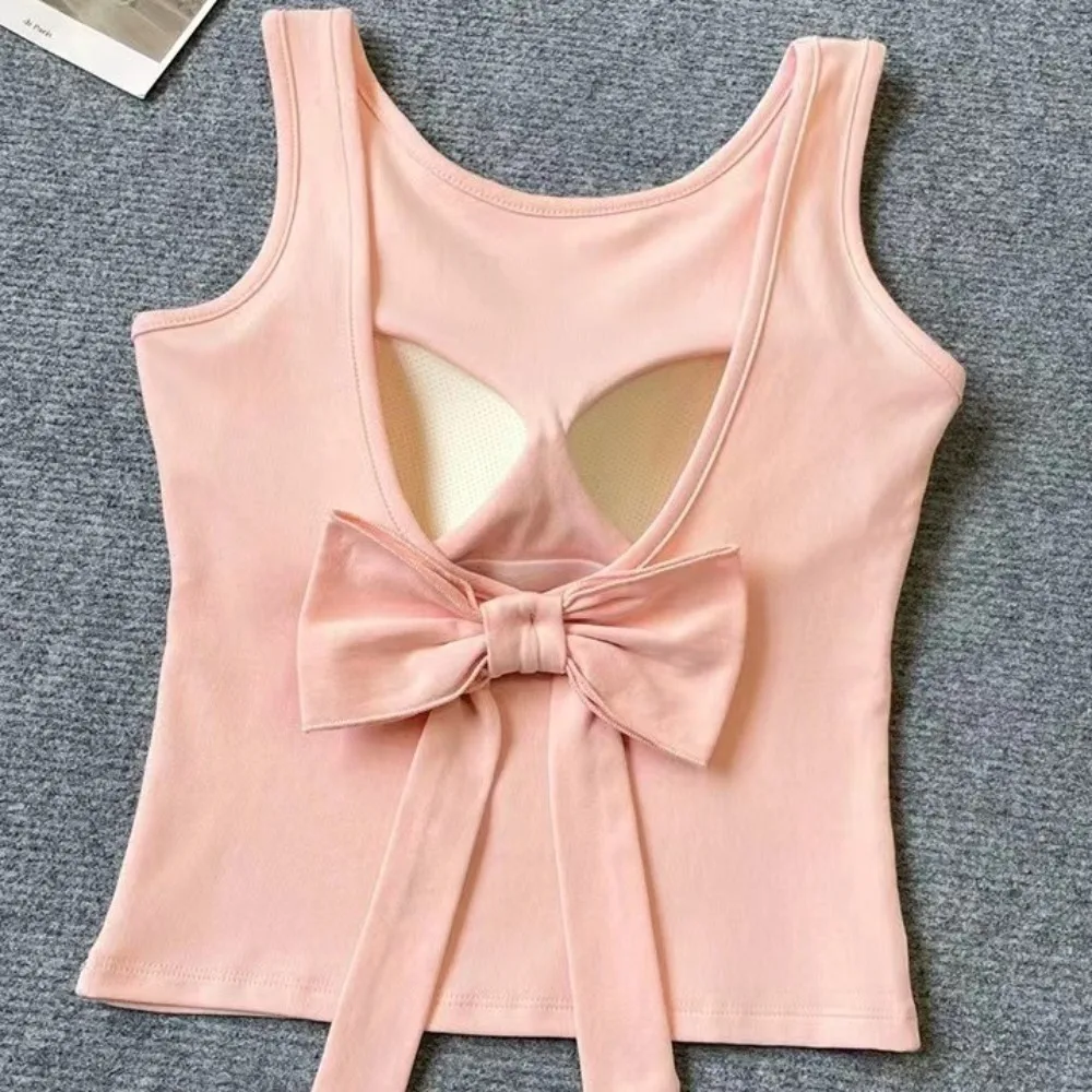 قميص قصير ناعم بدون أكمام بدون أكمام بلون سادة مع فيونكة كورية على شكل فيونكة علوية بقصة ضيقة ملابس الشارع الشهير مع وسادات صيفية على شاطئ البحر