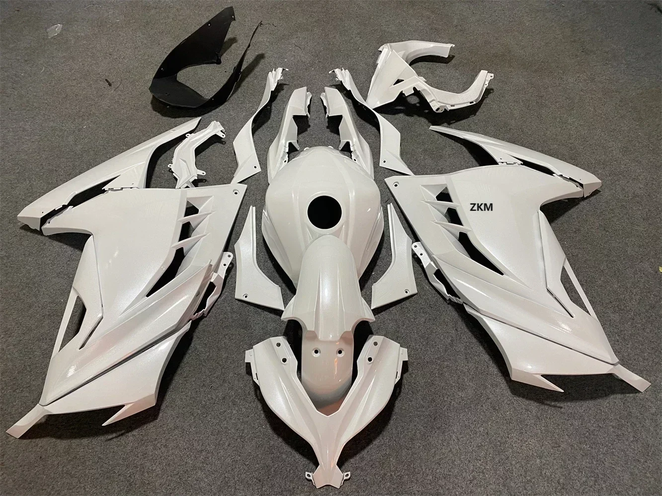 

For Ninja300 EX300 2013-2014-2015-2016-2017 Motorcycle Full Fairing Kit New Fit Ninja 300 Cowling Bodywork Injection