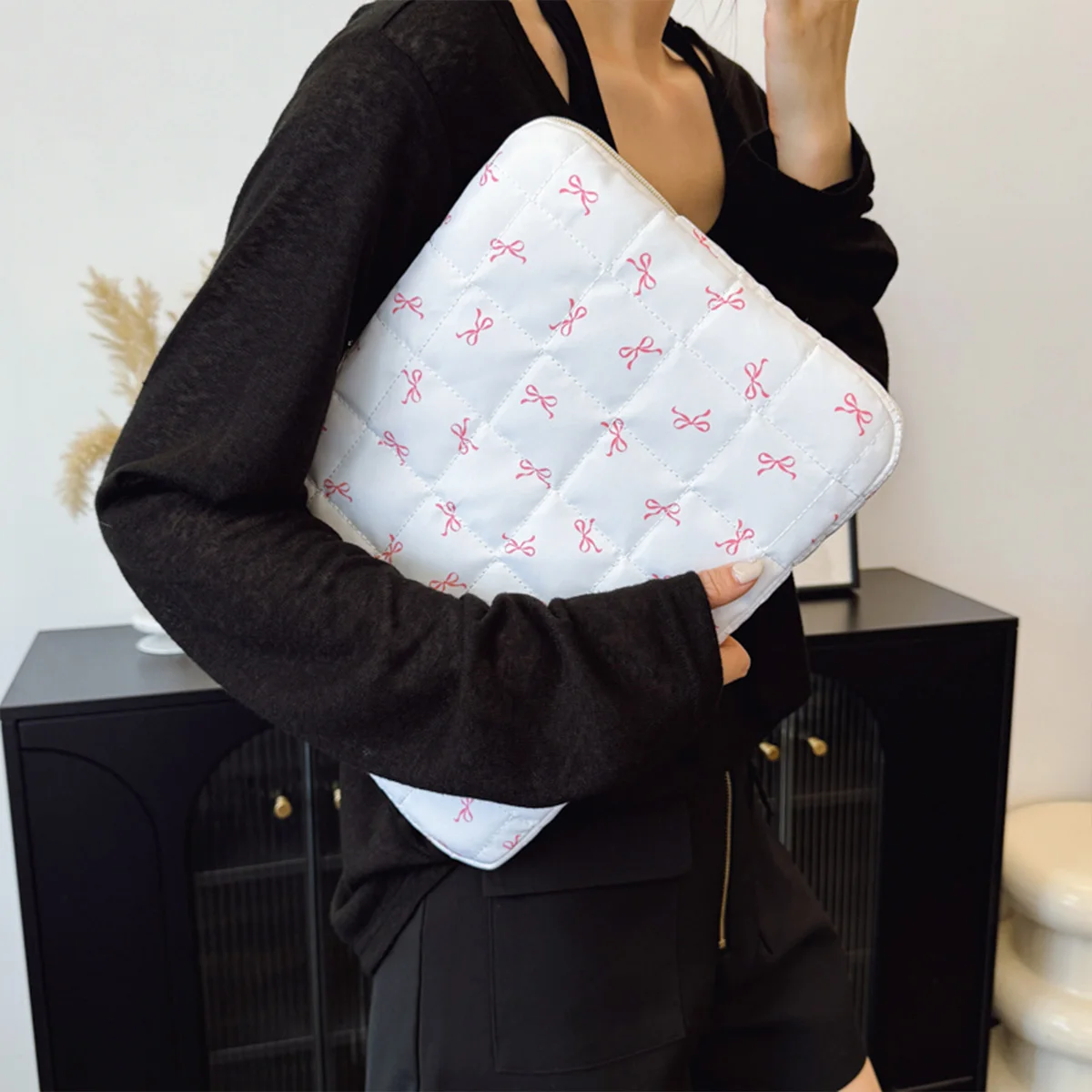 Bow Print Simplicity Leisure Quilted Briefcase Oxford Laptop Sleeve Shockproof Zipper Multi Size for Office Commute