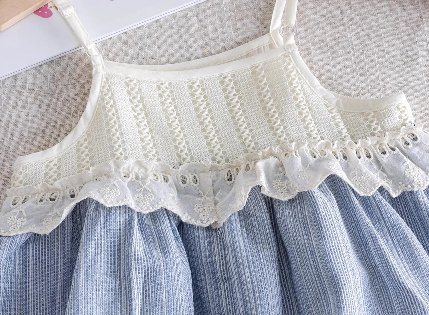 فساتين الفتيات صيف 2025 فستان الأميرة الجديد بدون أكمام للأطفال الصغار ملابس حفلات أعياد الميلاد زي لطيف للأطفال 5 6 7Y #4