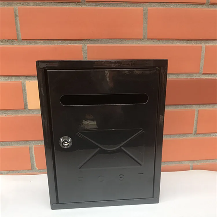 

Villa home wall-mounted mailbox retro door with lock mailbox European garden outdoor rainproof mailbox