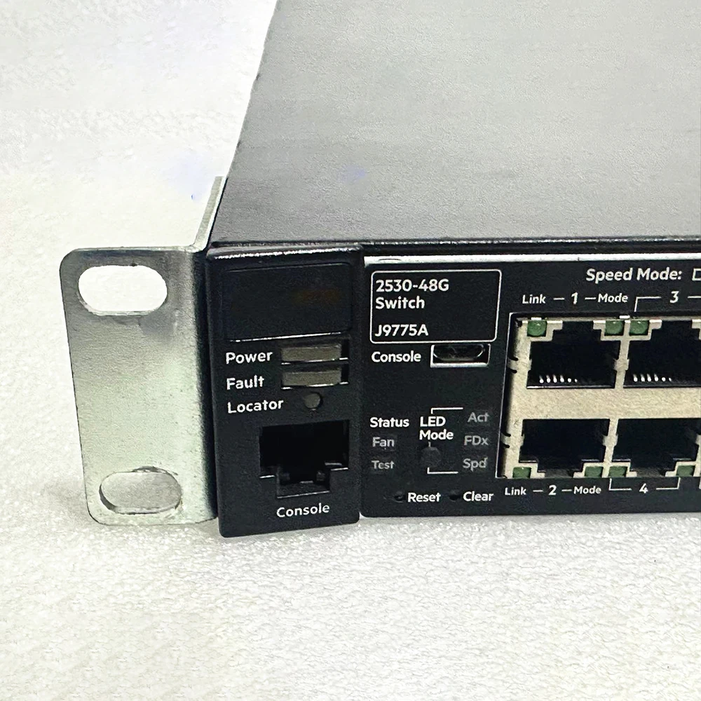 

Для ARUBA Anyitong 48-портовый гигабитный 4SFP оптический сетевой коммутатор J9775A