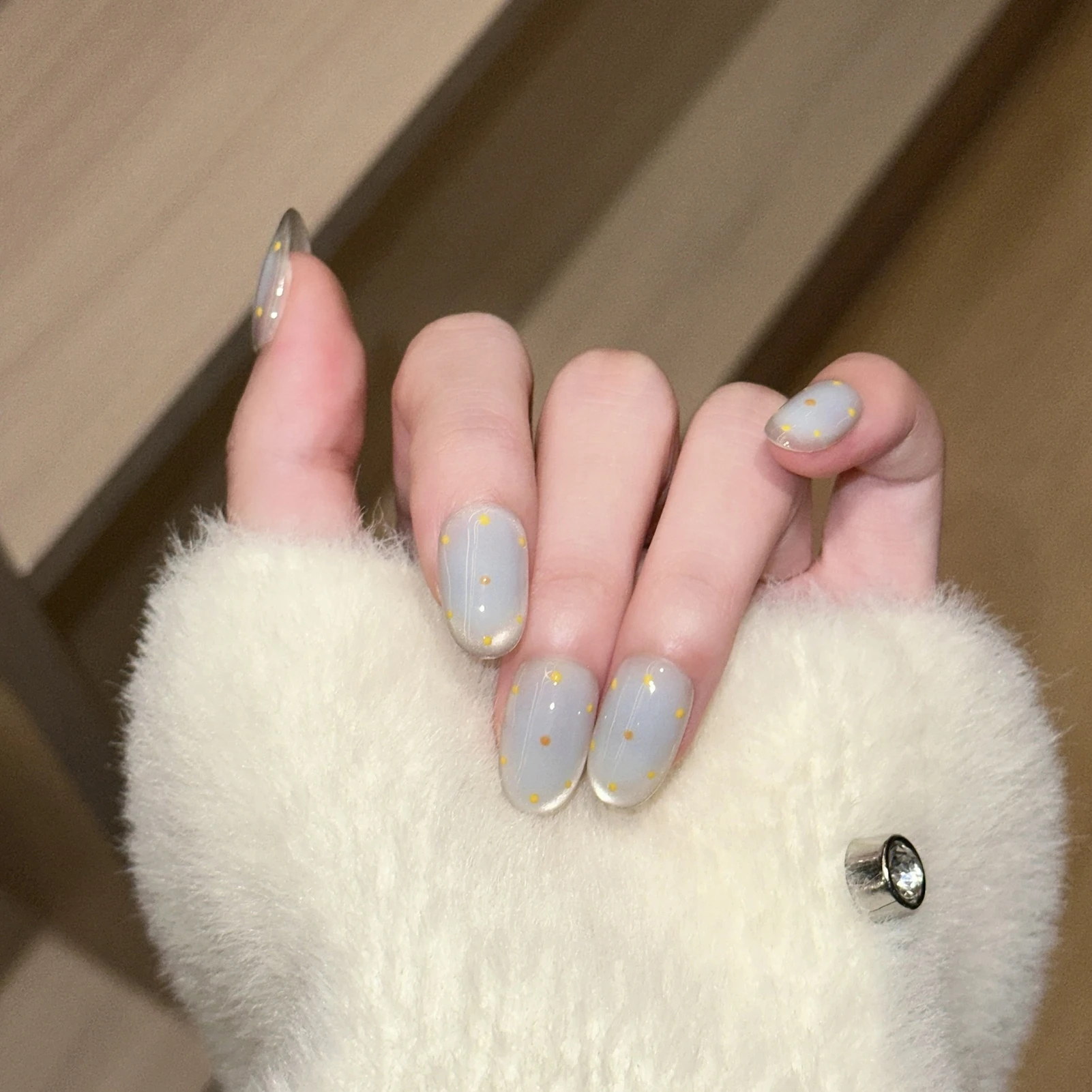 Press On Nails Cute Blue Polka Dot Cat Eye Glass Bead False Nails for Women Daily Wear Party Photo Styling Resin Tips
