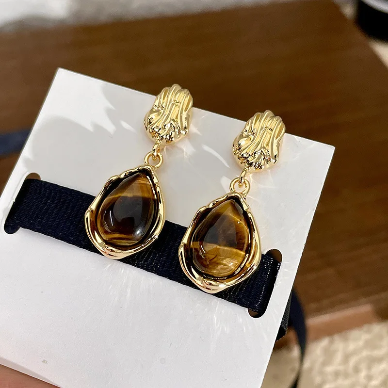 Luxury Autumn Winter Water Drop Earclips Female Resin Opal Maillard Brown Stone Clip on Earrings Non Pierced for Women Lady