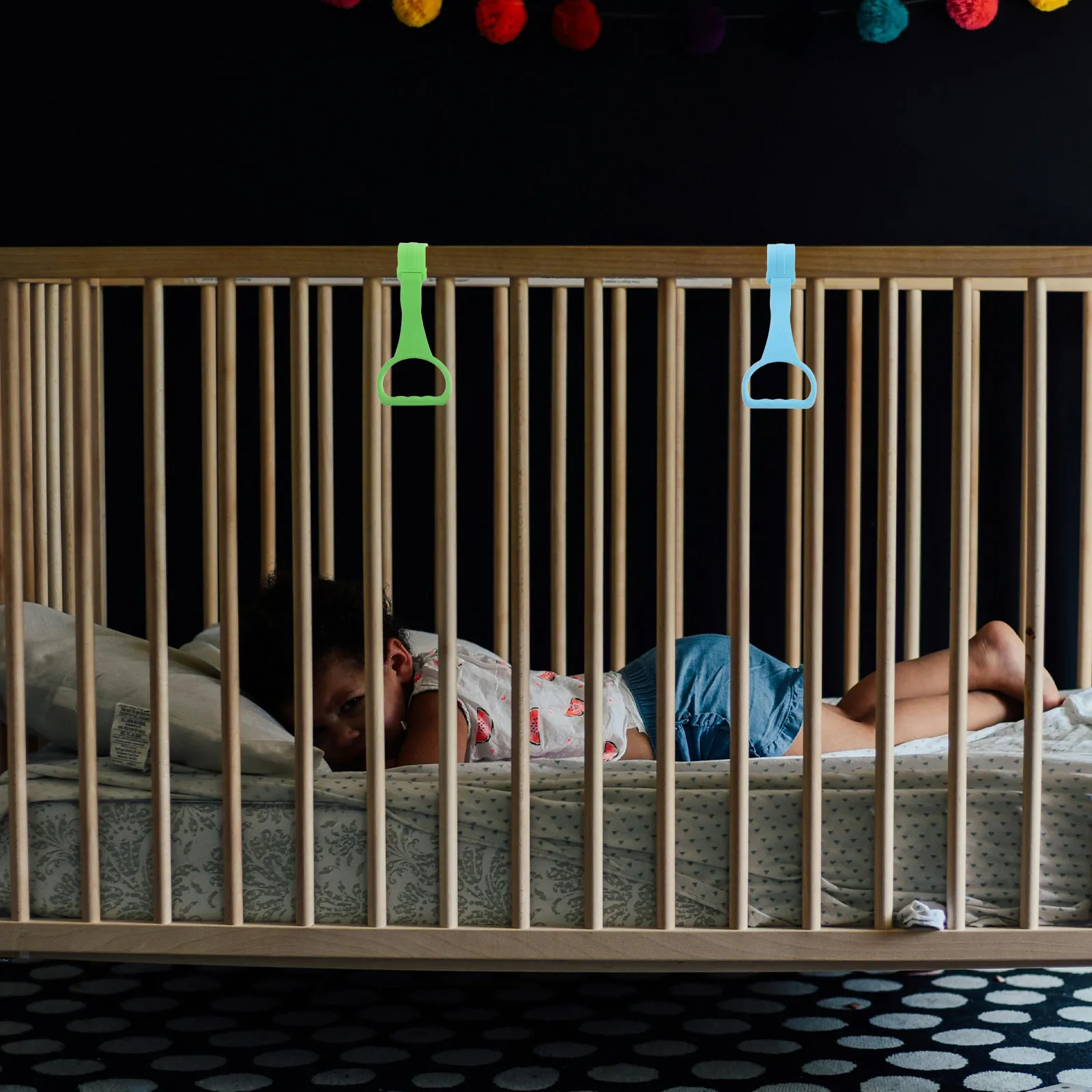 4Pcs Baby Walking Assistant Pull Up Rings Infant Standing Practice Playpen Hanging Handles Plastic Play Pen Accessories view 4