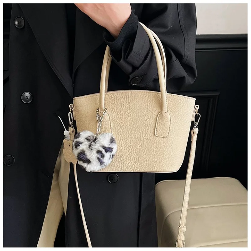 

High-End Women's Hand Bags Made Of Aster-Patterned Leather Boasting Trendy Guatemala Vintage High-End Spacious Look