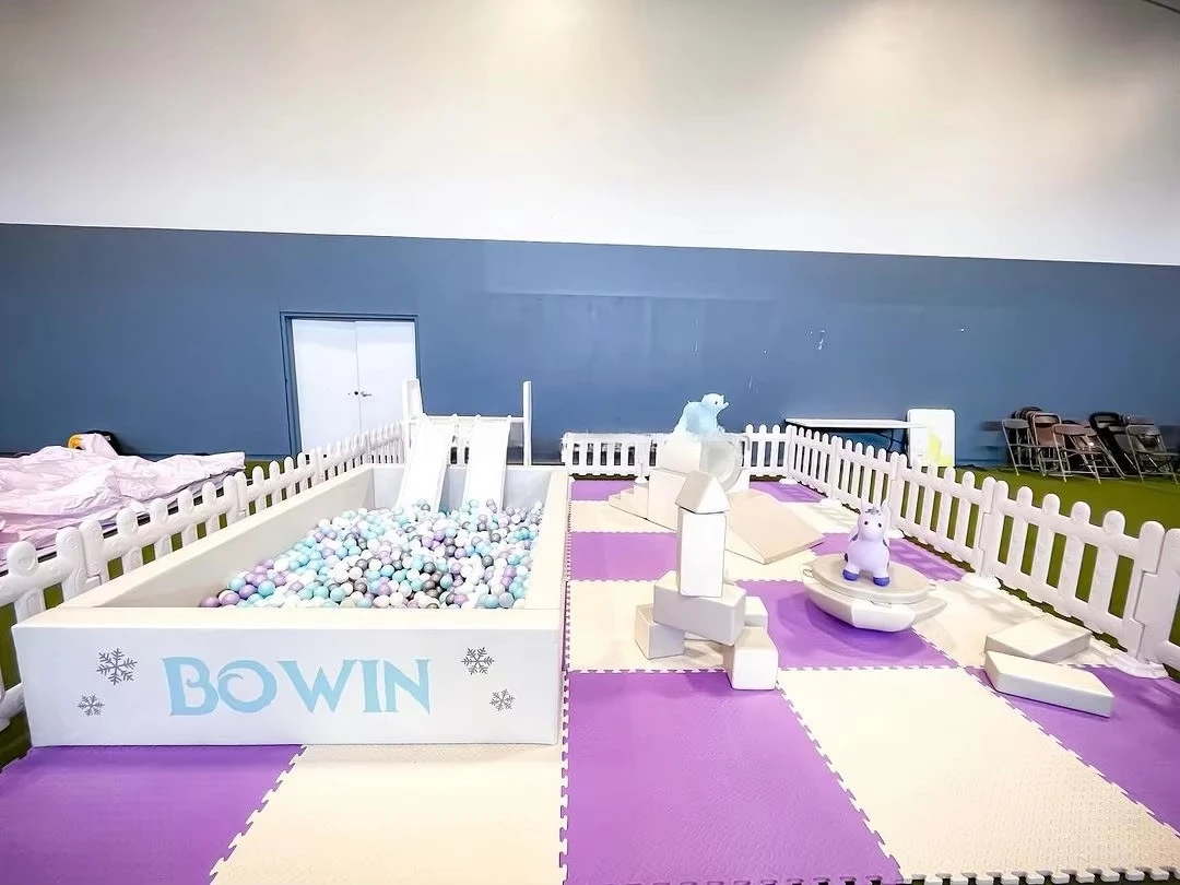 الأطفال الوردي لينة لعب الكرة بركة مجموعة التسلية التجارية في الأماكن المغلقة حفرة الكرة بركة في الهواء الطلق الكرة حفرة مع الشريحة