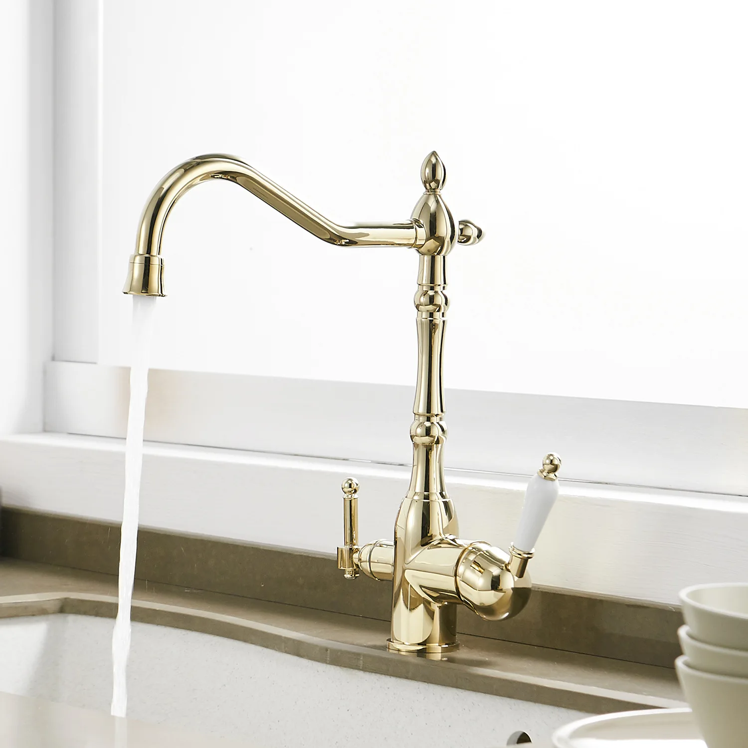 

Copper gold spray painted kitchen sink, vegetable basin faucet, multifunctional hot and cold mixing rotary clean faucet