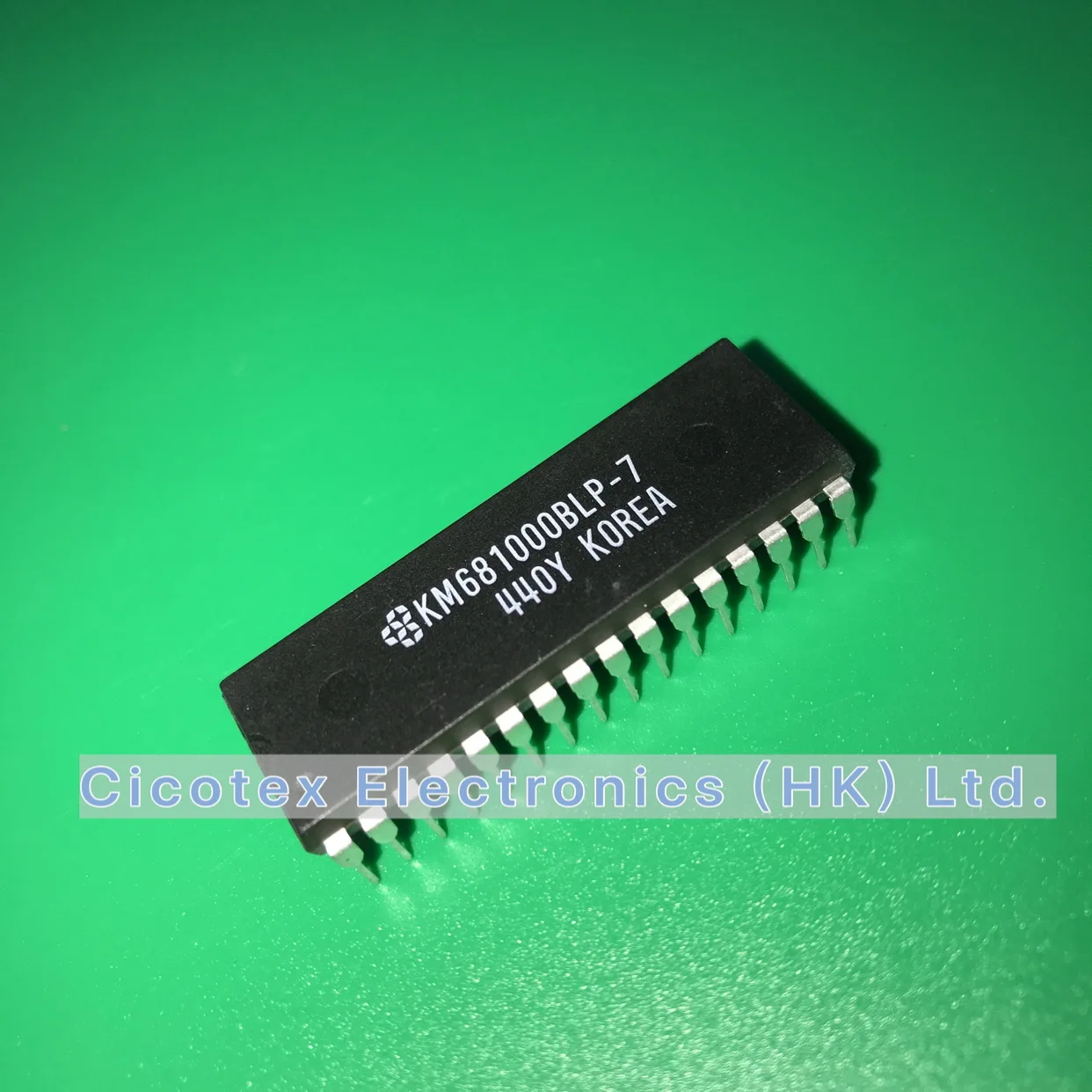 

2pcs/lot KM681000BLP-7 DIP32 KM681000 BLP-7 128K x8 bit Low Power CMOS Static RAM KM681000BLP7 KM681000BLP-7L KM681000BLP7L