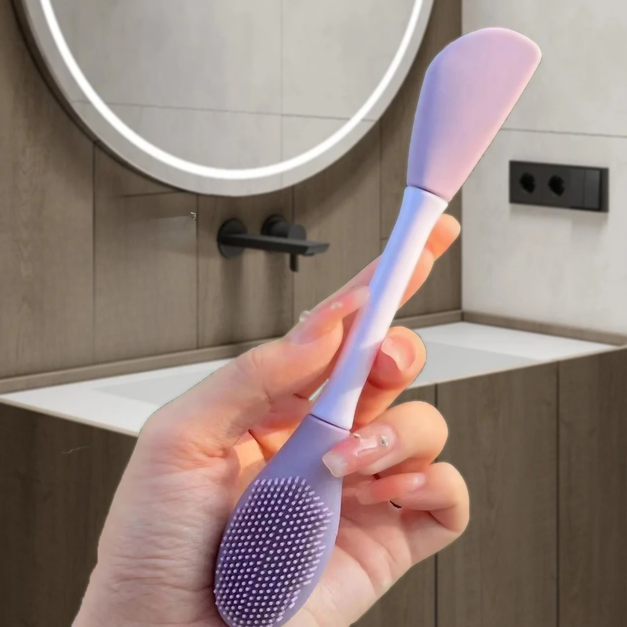 Double Head Silicone Face Mask Brush Multifunctional Facial Cleansing Tool for Clay Mask Application and Skincare Massage