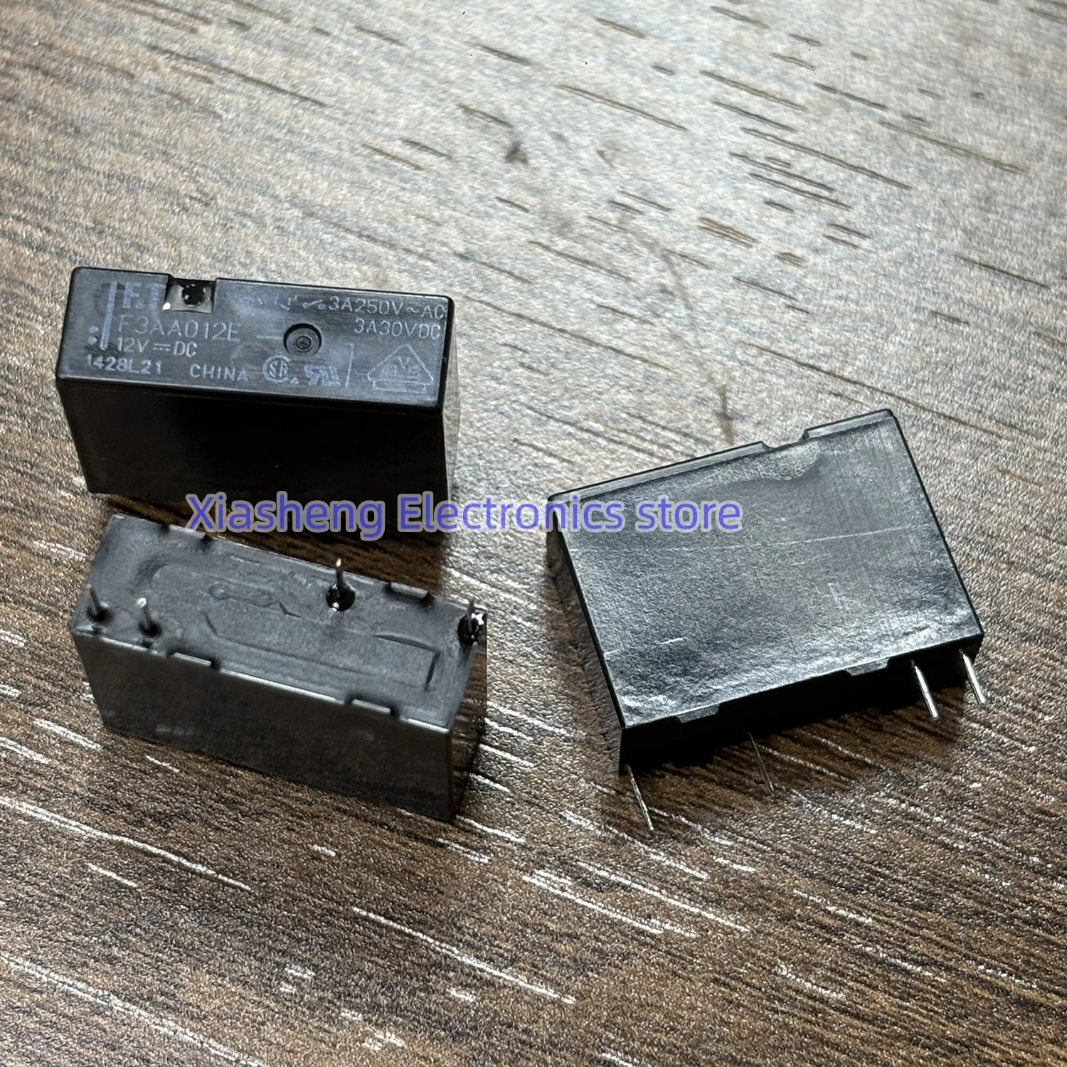 

New Original 10Pcs FTR-F3AA012E F3AA012E DIP-4 5A 12VDC 4-pin Power Relay In Stock Good Quality