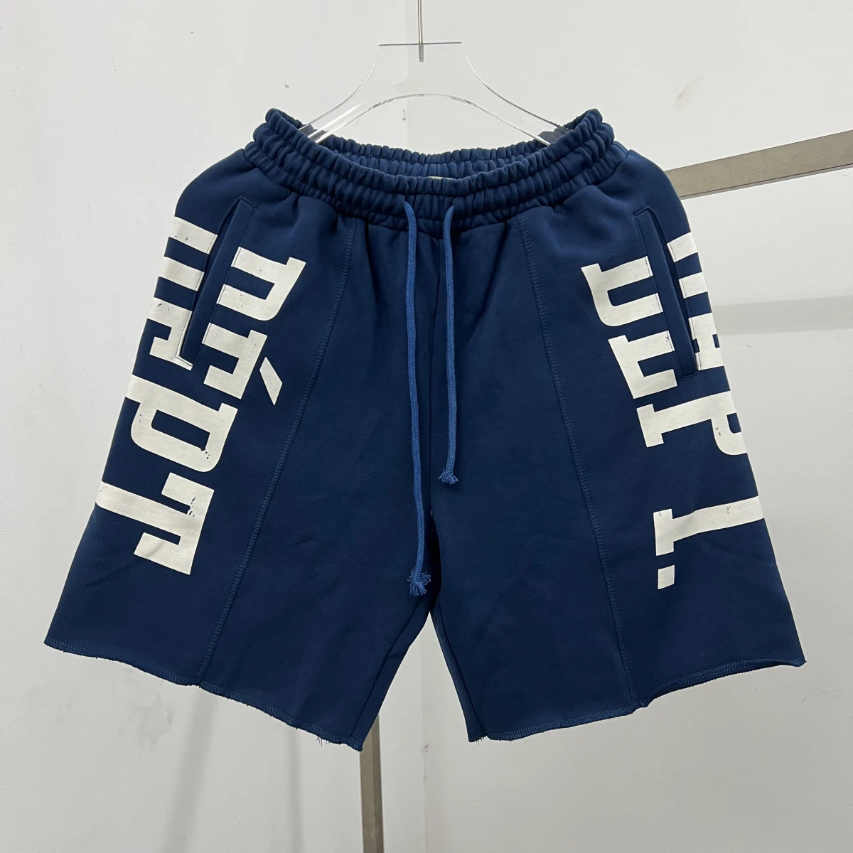 

Американские повседневные спортивные шорты средней длины для мужчин и женщин, в стиле High Street, с принтом пэчворк, на шнурке, свободного кроя