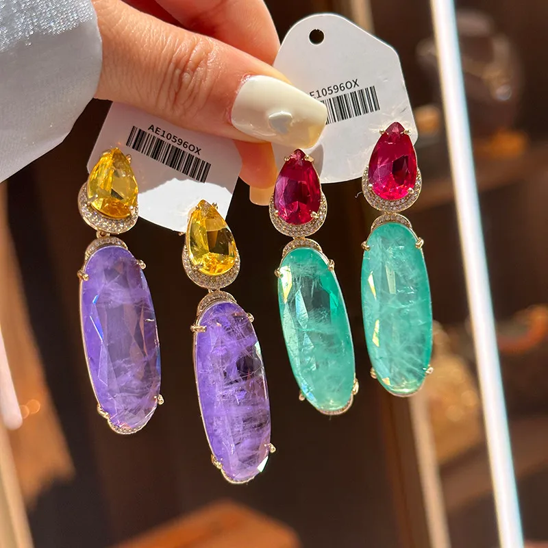 

Luxury color new fashion temperament exquisite earrings