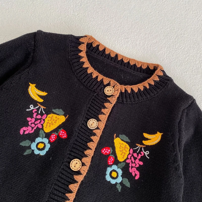 Autumn Spring Autumn New Baby Clothing, 0-3 Year Old Female Baby, Flower Embroidered Knitted Long Sleeve Sweater Coat